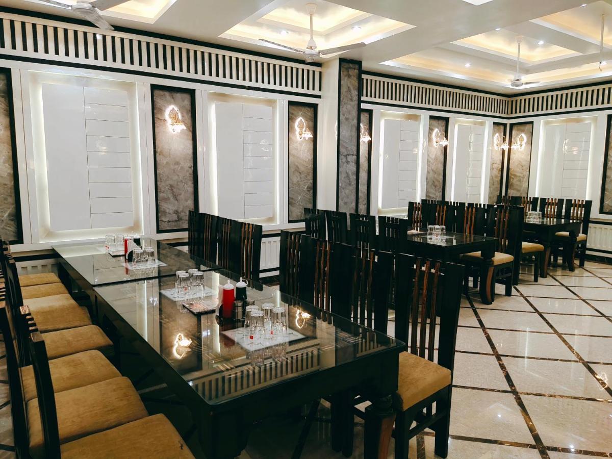 Hotel The Shree Jee Palace Mirzāpur Exterior photo