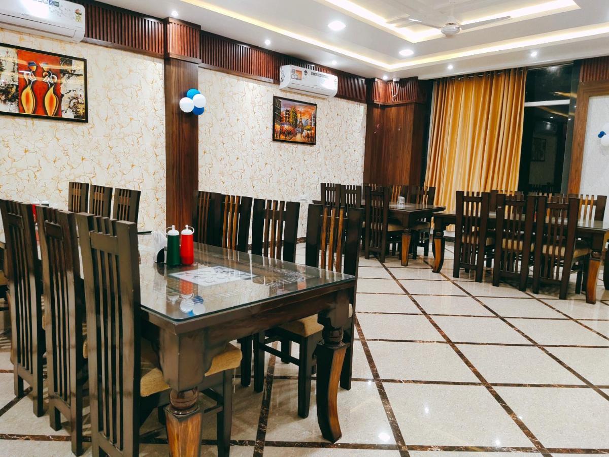 Hotel The Shree Jee Palace Mirzāpur Exterior photo